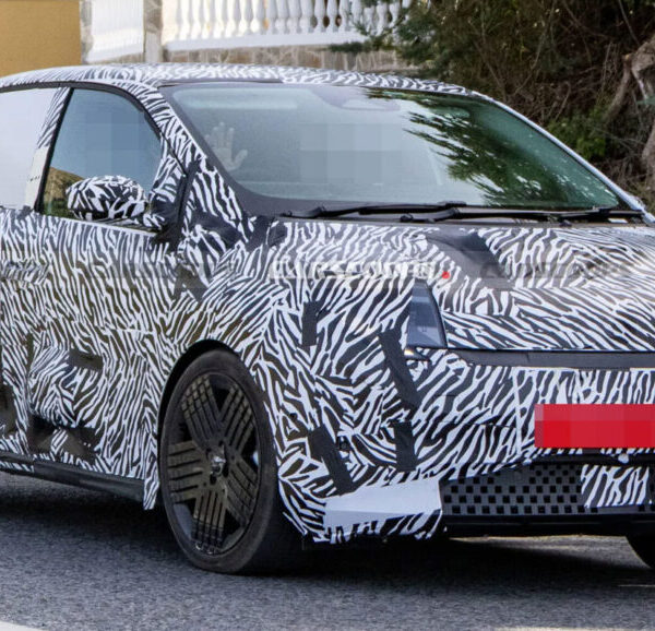 Nissan Pixo: електричний міський компакт