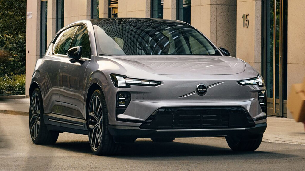 Вольво залучає колишнього очільника Skoda для втілення стратегії з 13 новинок 3