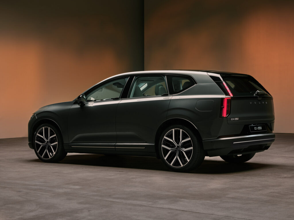 Volvo презентує концепт авто 2027 року 3 Volvo презентує концепт авто 2027 року 3