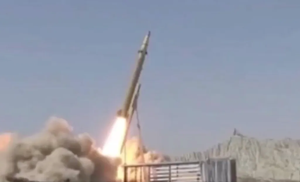 Іран вперше застосував нову ракету, націливши її на кораблі США 1