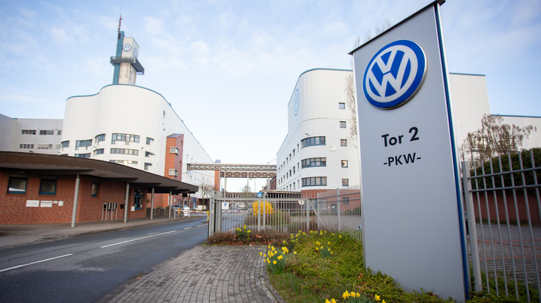 Volkswagen продає завод ізраїльським виробникам зброї 2