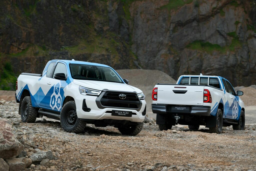 Toyota випустить нову версію Hilux у 2028 році 3