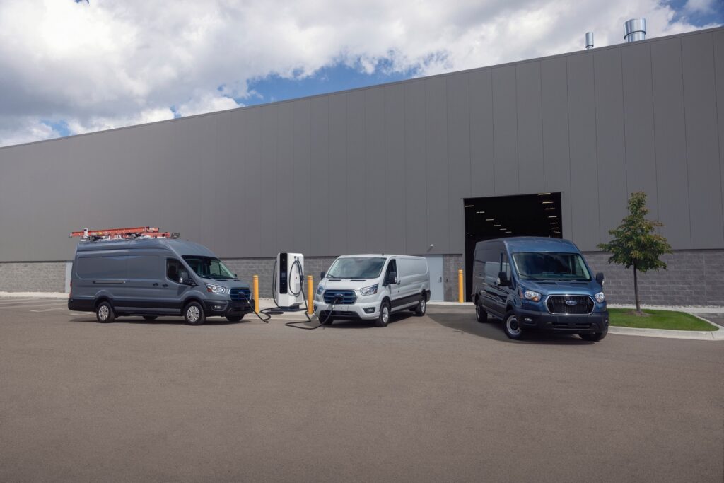 Ford F-150: ризик відриву паливного бака під час руху 2