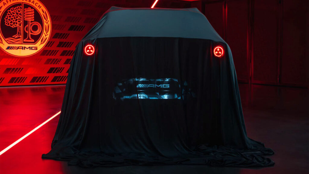 Mercedes-AMG готує електричний позашляховик: прем'єра за місяць 2