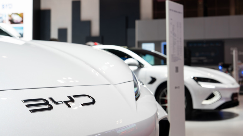 Tesla нарощує частку ринку в США 4