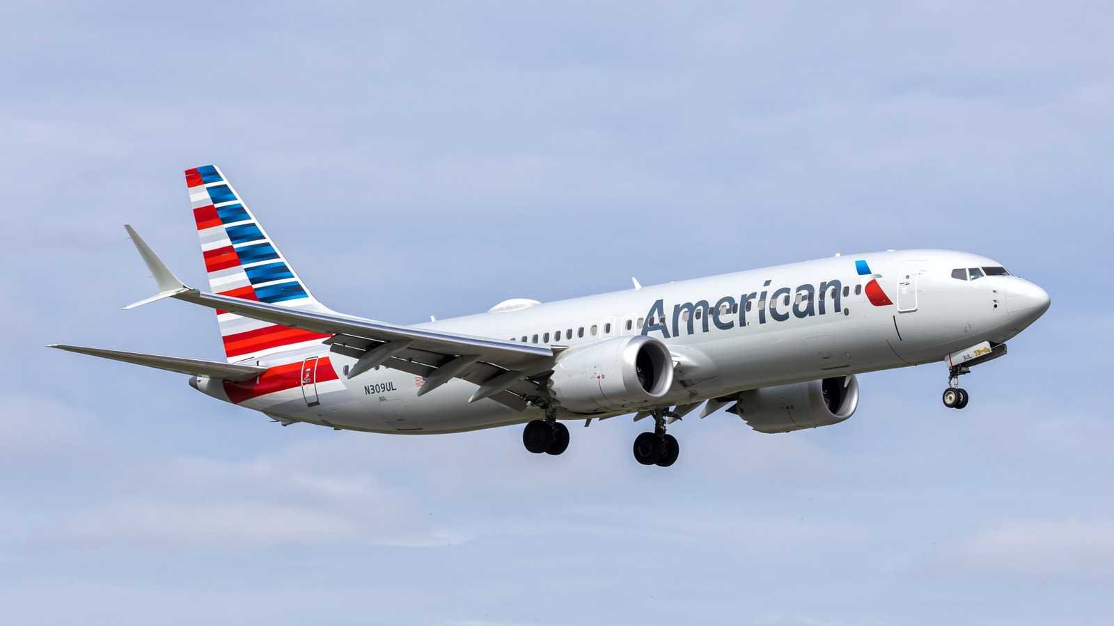 American Airlines прогнозує зростання витрат на пальне на мільярд доларів через війну в Ірані 1