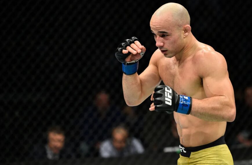 Ексбоєць UFC, ставши поліцейським, жорстко побив водія під час небезпечної зупинки