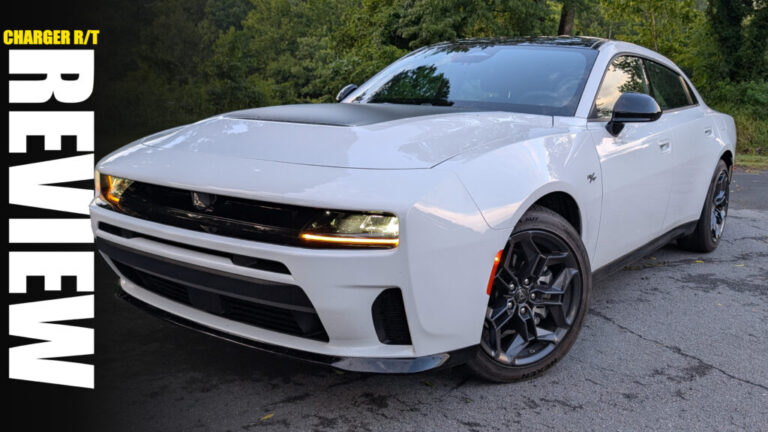 Dodge Charger R/T: вражаючий маслкар, що руйнує стереотипи 18