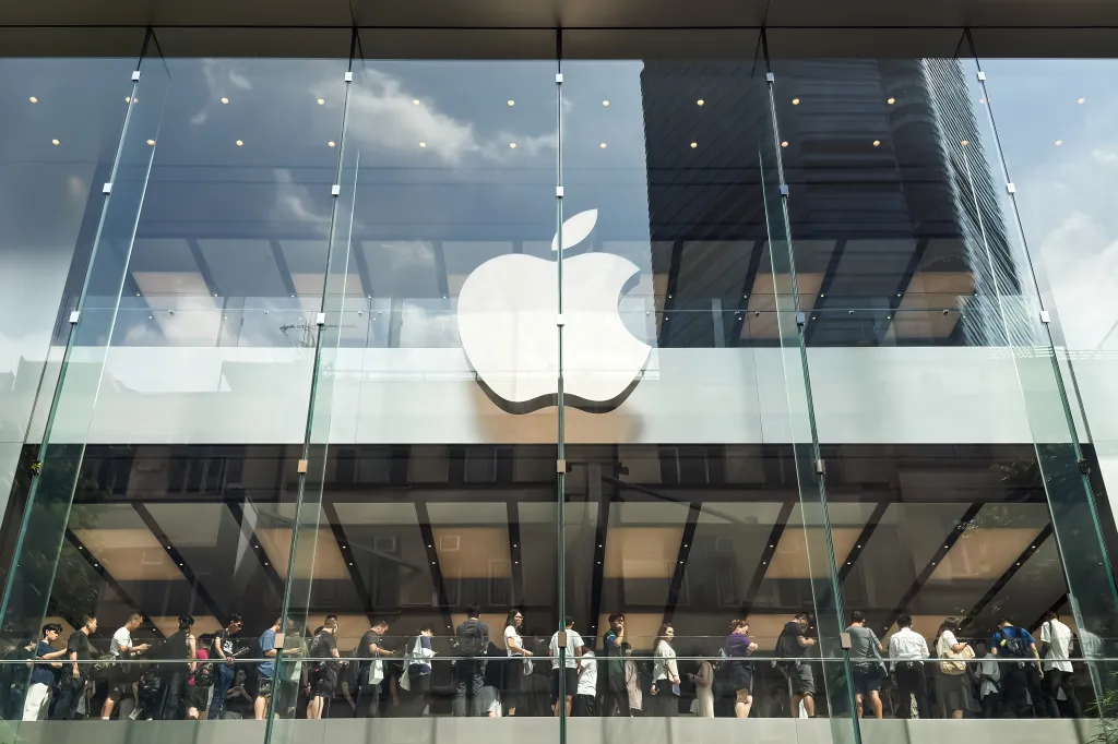 клієнти Apple можуть отримати компенсацію до $250 млн за позовом про недобросовісну рекламу 2 клієнти Apple можуть отримати компенсацію до $250 млн за позовом про недобросовісну рекламу 2