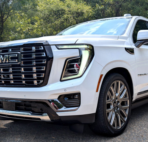 Yukon Denali Ultimate: розкіш, яка стає проблемою