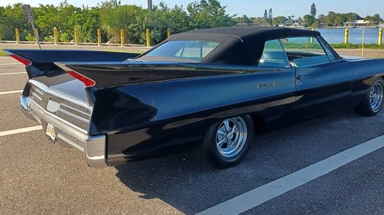 Чи варто 1967 року Pontiac Grand Prix свого цінника у $36 000? 5