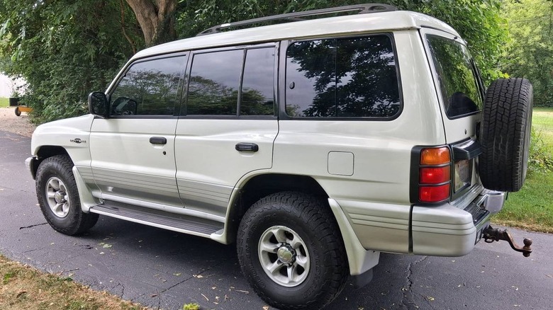 Mitsubishi Montero Limited 2000: чи вартий він 9800 доларів? 5