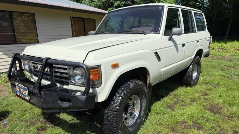 Toyota Land Cruiser 1983 року: справді крута пропозиція за $17 000? 23 Toyota Land Cruiser 1983 року: справді крута пропозиція за $17 000? 23
