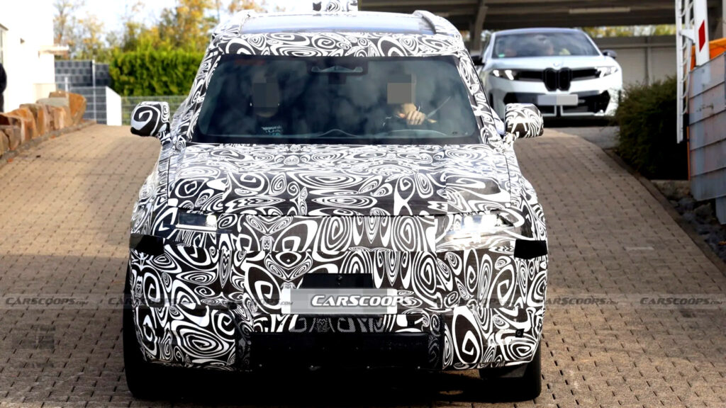 Defender запозичив у старшого брата перевірений часом дизайнерський прийом 1 Defender запозичив у старшого брата перевірений часом дизайнерський прийом 1