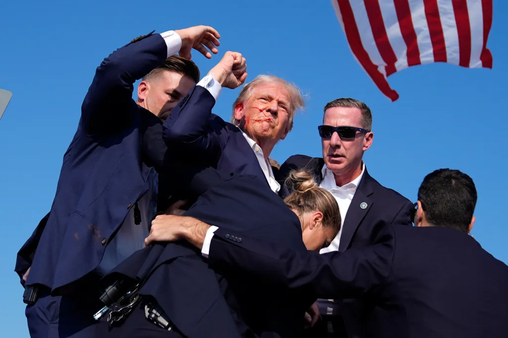 Секретні документи ФБР: Стрілець Трампа був "без емоцій від народження" 8