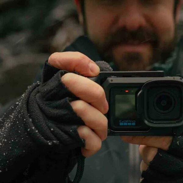Штучний інтелект купує GoPro, акції стрімко злетіли