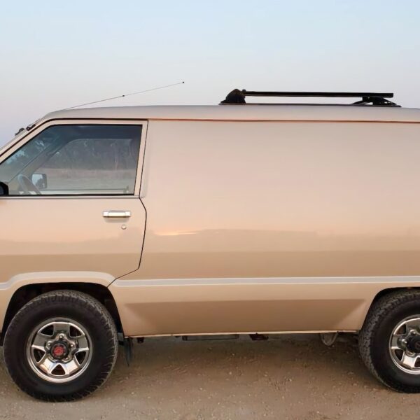 Toyota 4WD Cargo Van 1987: вартий своїх 10 тисяч?