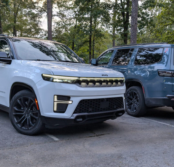 Перевірте кріплення багажника вашого Jeep Wagoneer: він може від’єднатися