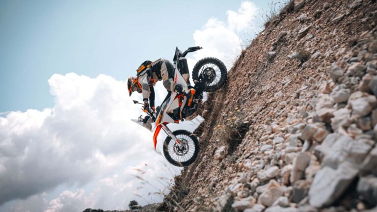 KTM 690 Rally: приборкай стихію, розкрий себе 5
