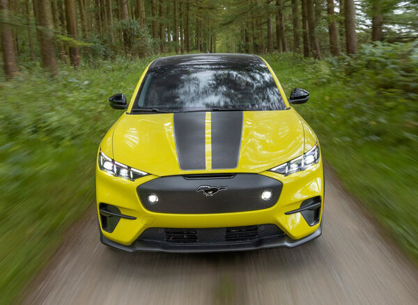 Ford Mustang “Baja” вражає на зустрічі дилерів