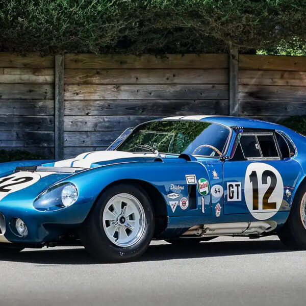 Shelby Cobra Daytona Coupe поставив рекорд продажів серед авто зі США