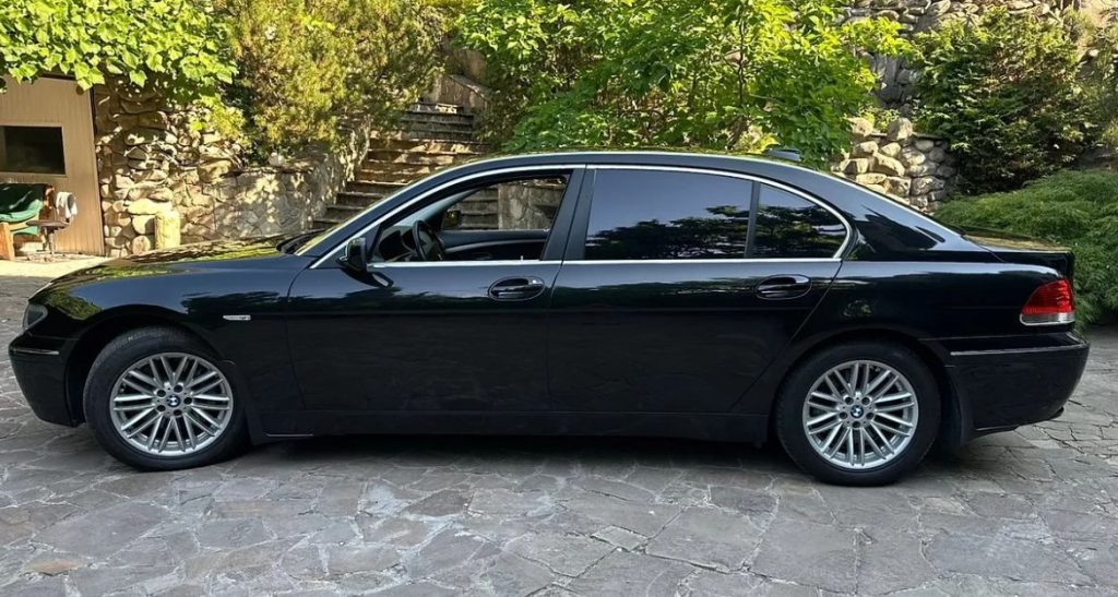 BMW 7 Series 2003: легендарна "капсула часу" з мінімальним пробігом шукає нового власника на Рівненщині 2