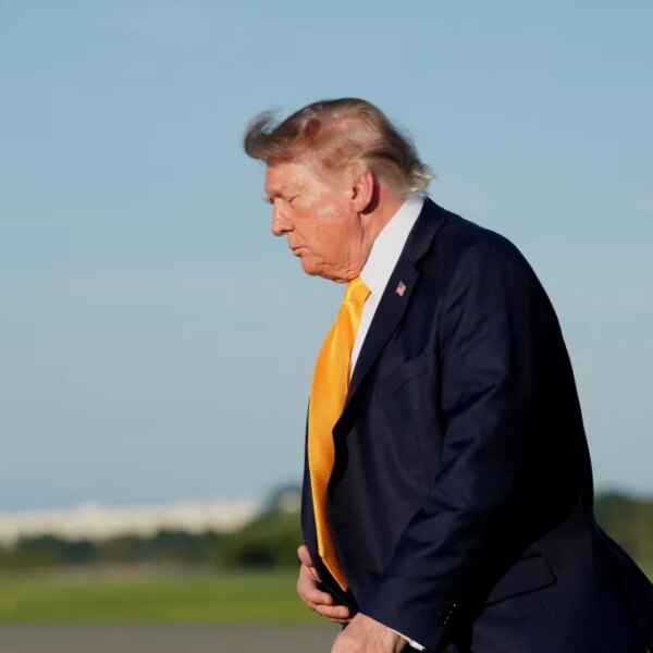Трамп приголомшив зміною кольору волосся