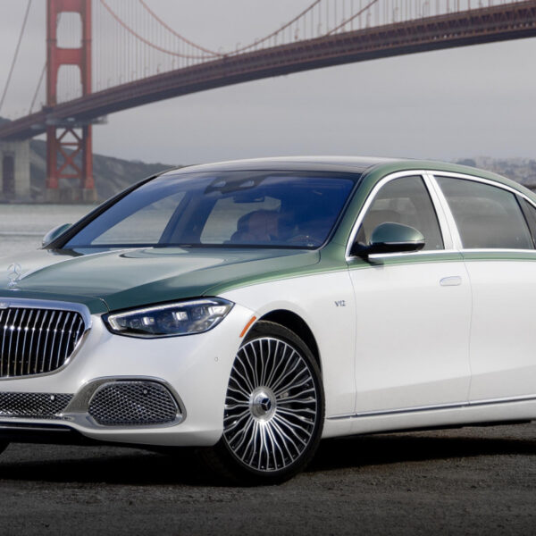 Mercedes-Maybach S-Class з V12: зекономте 70 тисяч доларів, якщо не проти старішої моделі
