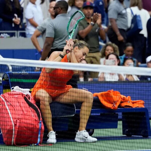 Азаренко розбила ракетку в емоційному зриві після поразки на US Open