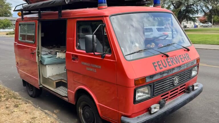 1989 VW LT35 Feuerwehr: кемпер за $12 000 – вигідна покупка? 14 1989 VW LT35 Feuerwehr: кемпер за $12 000 – вигідна покупка? 13