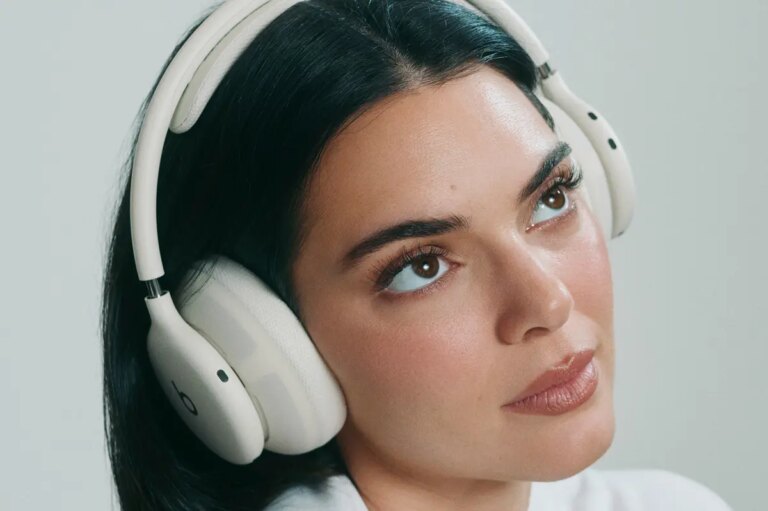 Кендалл Дженнер співпрацює з Beats: ціна, кольори та дата релізу 34