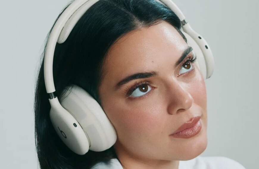 Кендалл Дженнер співпрацює з Beats: ціна, кольори та дата релізу