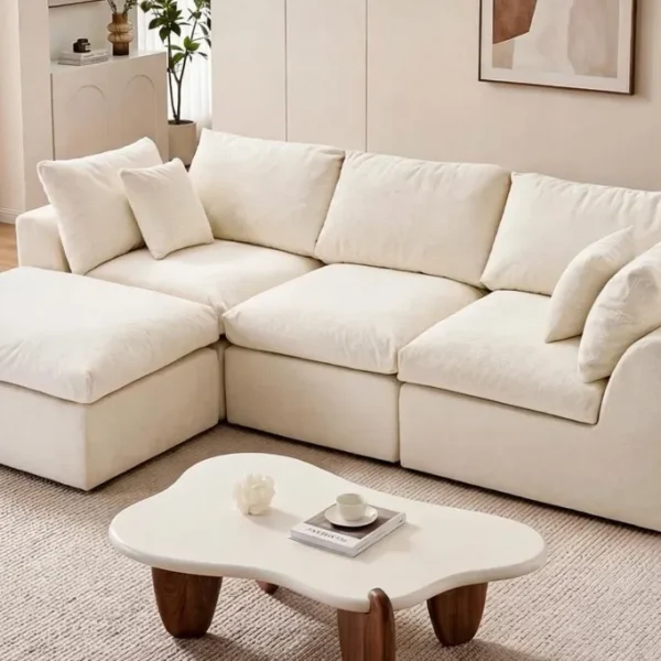 Хмарні дивани зірок: купуйте схожі моделі дешевше на розпродажі Wayfair
