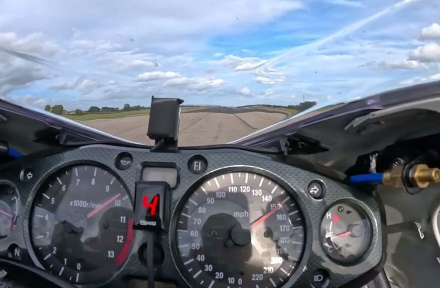 Паралізований мотоцикліст досяг 200 миль/год на турбо Hayabusa