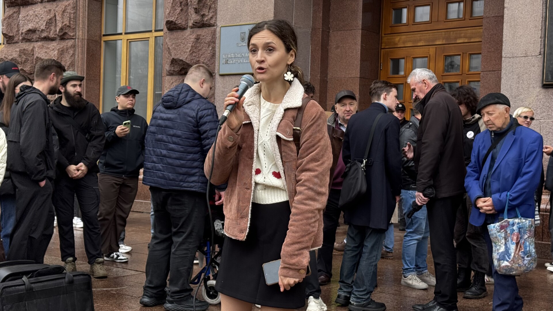 Кияни вимагають відставки Кличка: від Теремків до укриттів 3