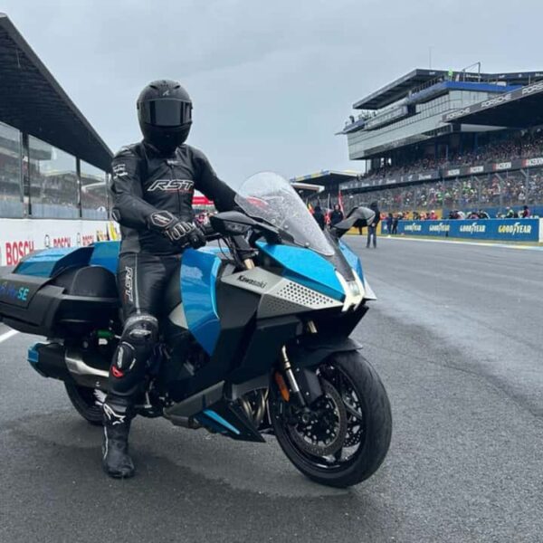 Kawasaki ставить на водневі мотоцикли, але спершу мусить вирішити глобальну проблему