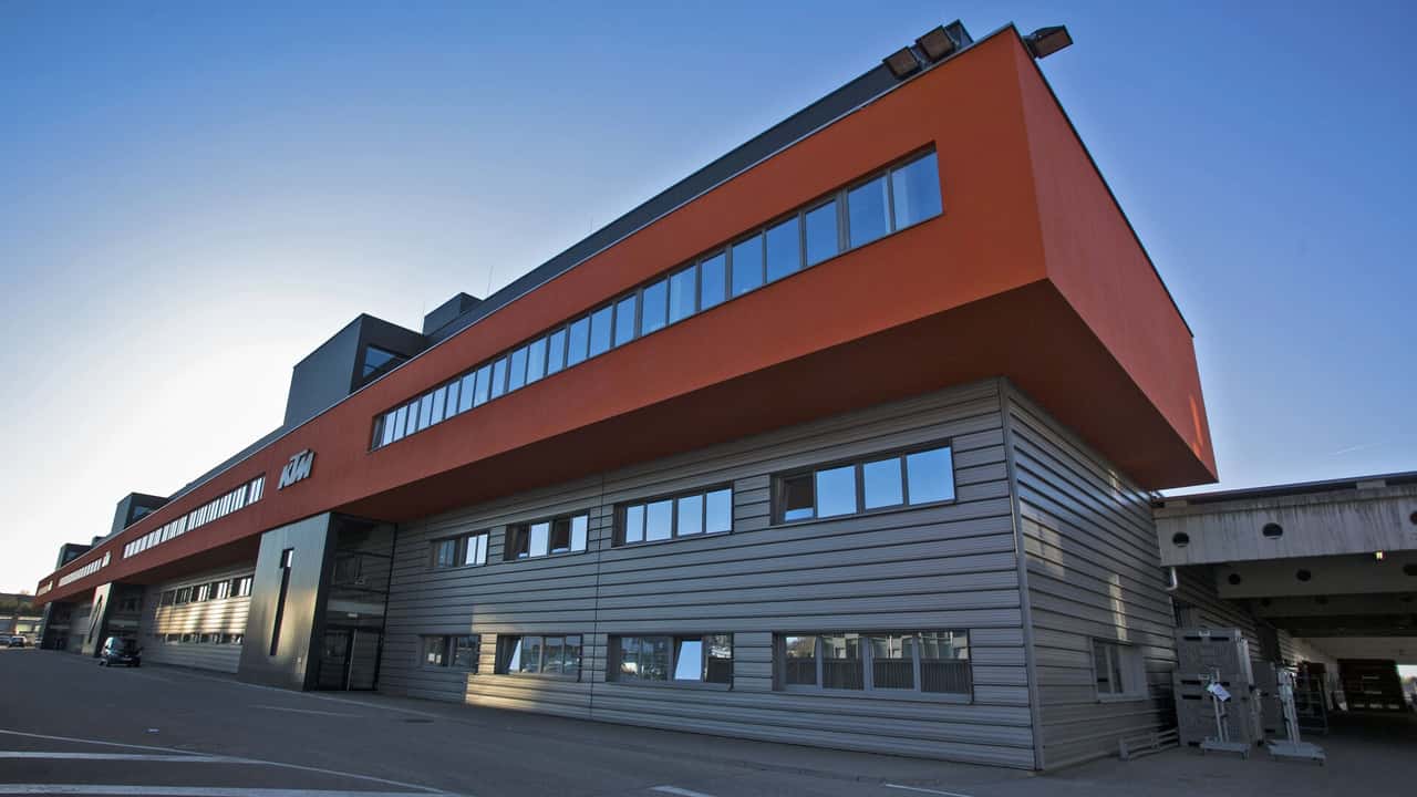 KTM спростовує чутки про перенесення виробництва до Індії 1 Завод KTM у Маттігхофені